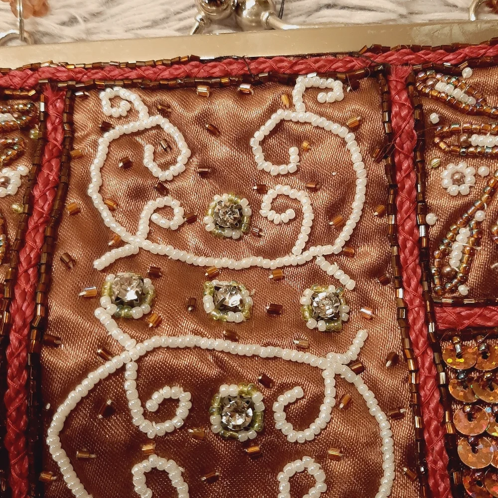 Vintage Beaded Clutch - Picture 5 of 13